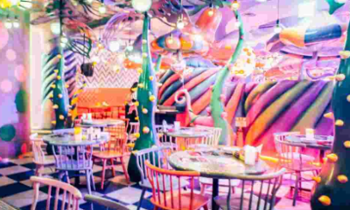 変わったお店巡り